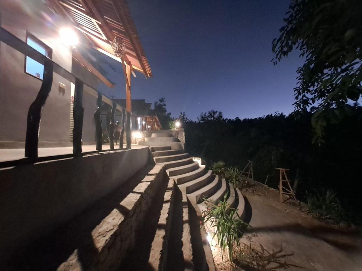 Vina Bungalow Toyapakeh Zewnętrze zdjęcie