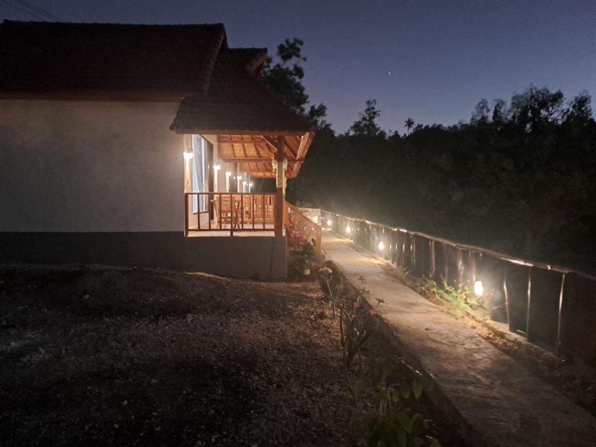 Vina Bungalow Toyapakeh Zewnętrze zdjęcie